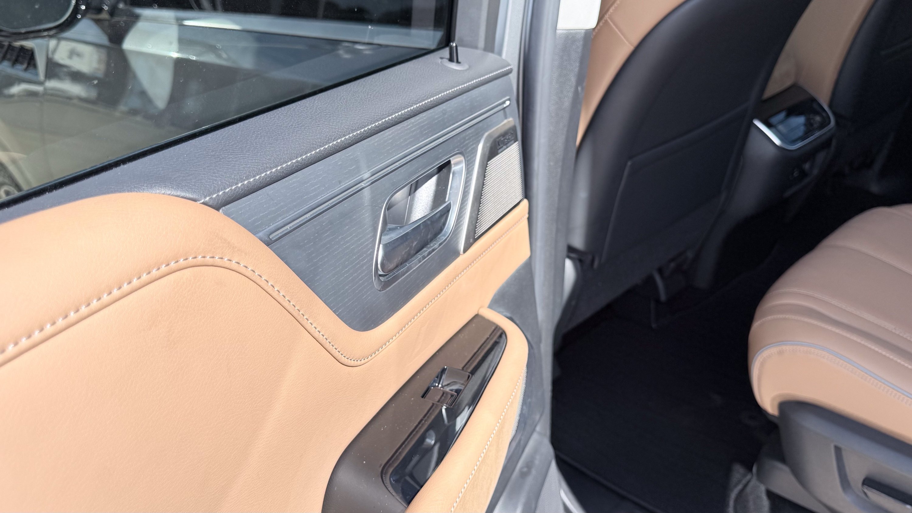Used 2025 INFINITI QX80 Sensory AWD/4WD image 31