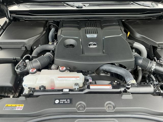 Used 2024 Lexus GX 550 w/ Accessory Package (Z1) AWD/4WD image 35