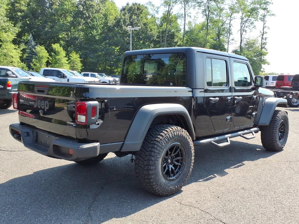 Used 2025 Jeep Gladiator Sport AWD/4WD image 6