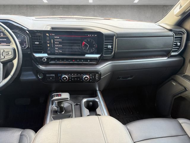 Used 2024 GMC Sierra 1500 SLT w/ SLT Premium Plus Package AWD/4WD image 3