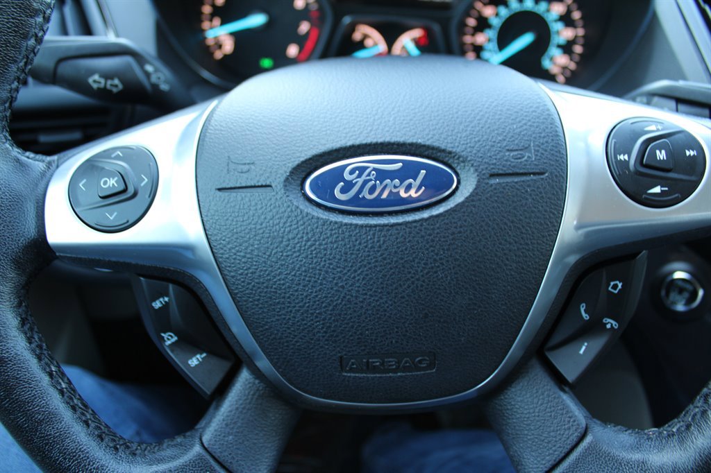 Used 2014 Ford Escape Titanium image 27