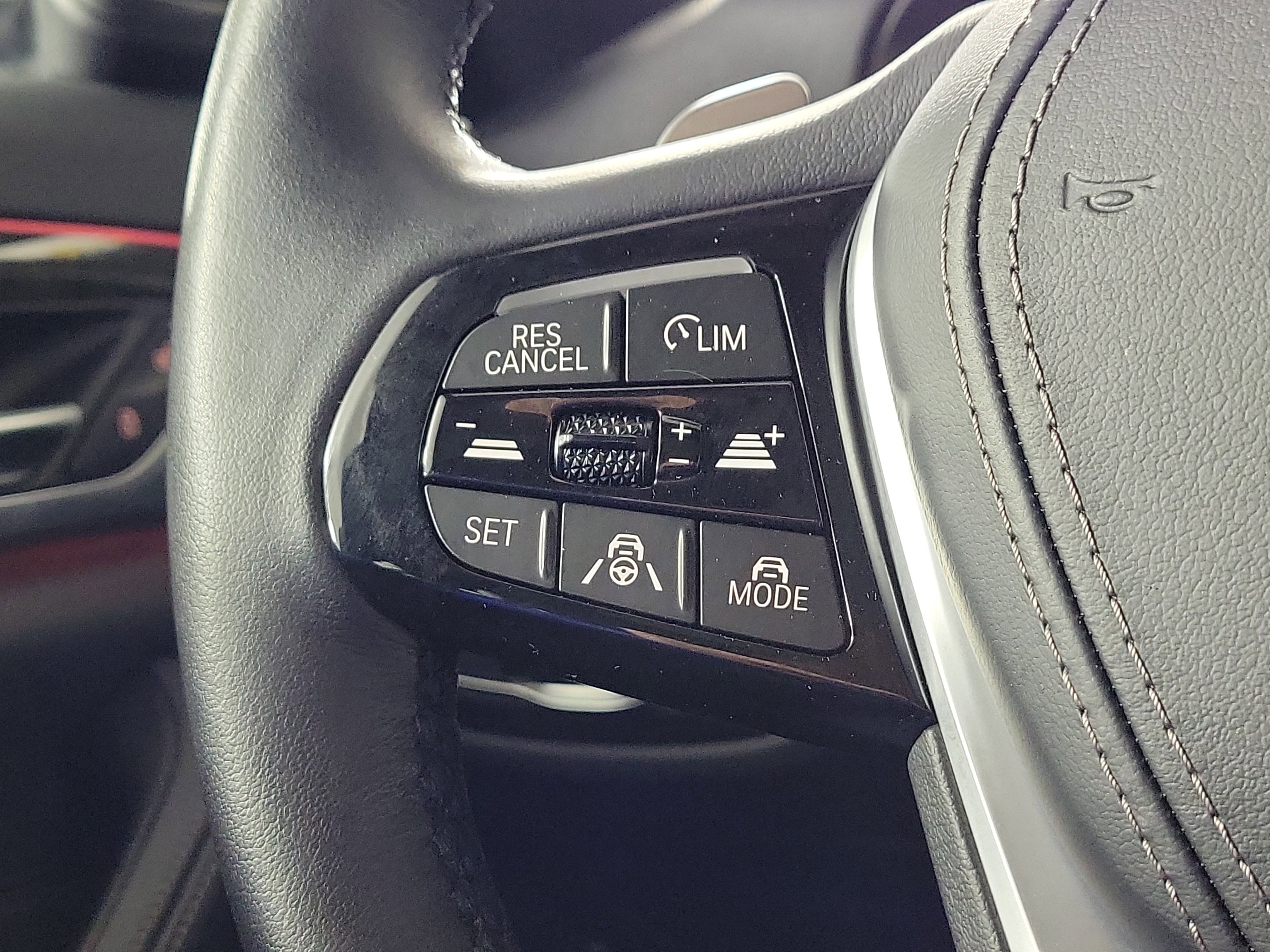 Certified 2023 BMW 540i xDrive w/ Premium Package image 13