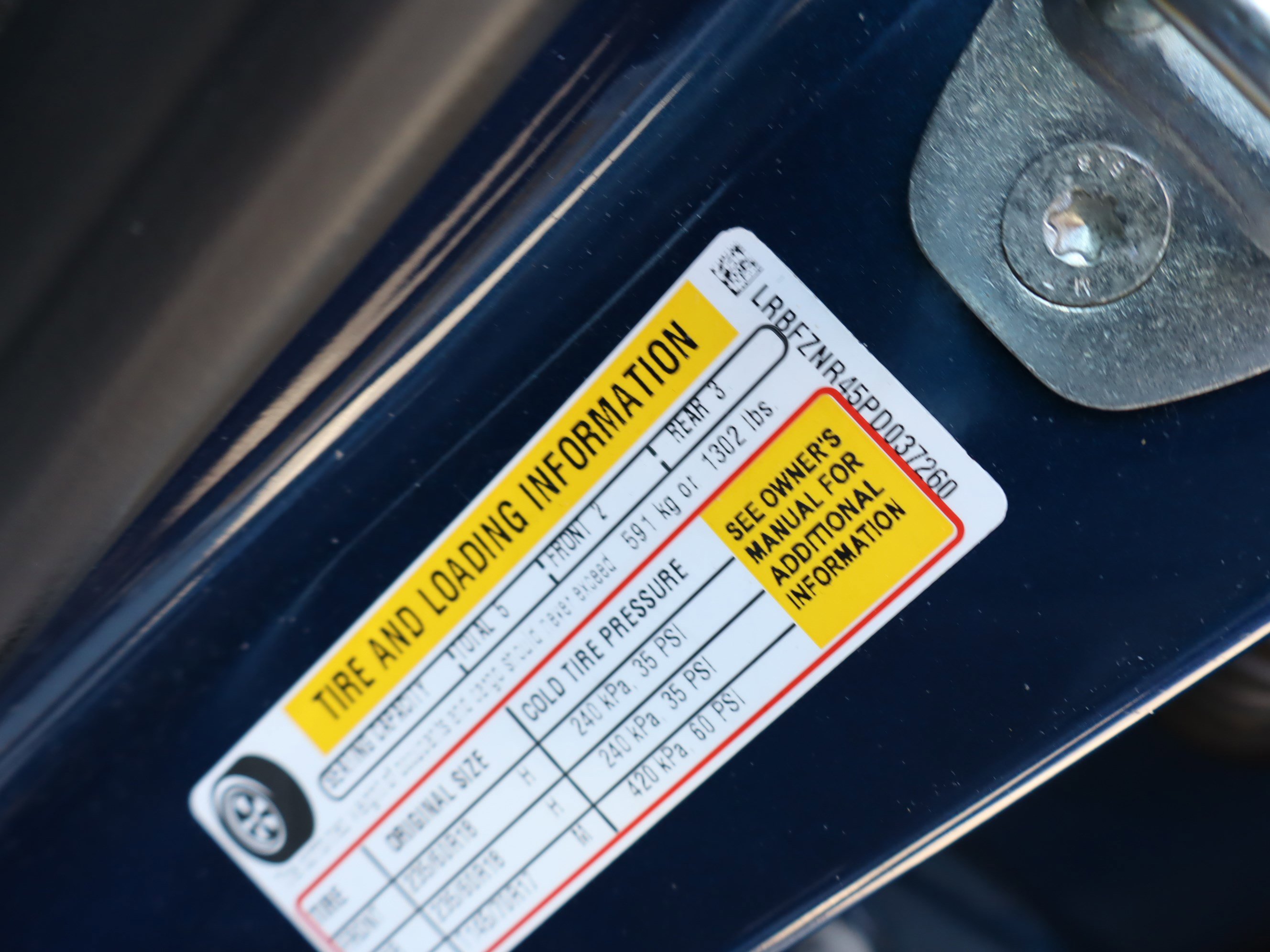 Used 2023 Buick Envision Essence FWD image 23