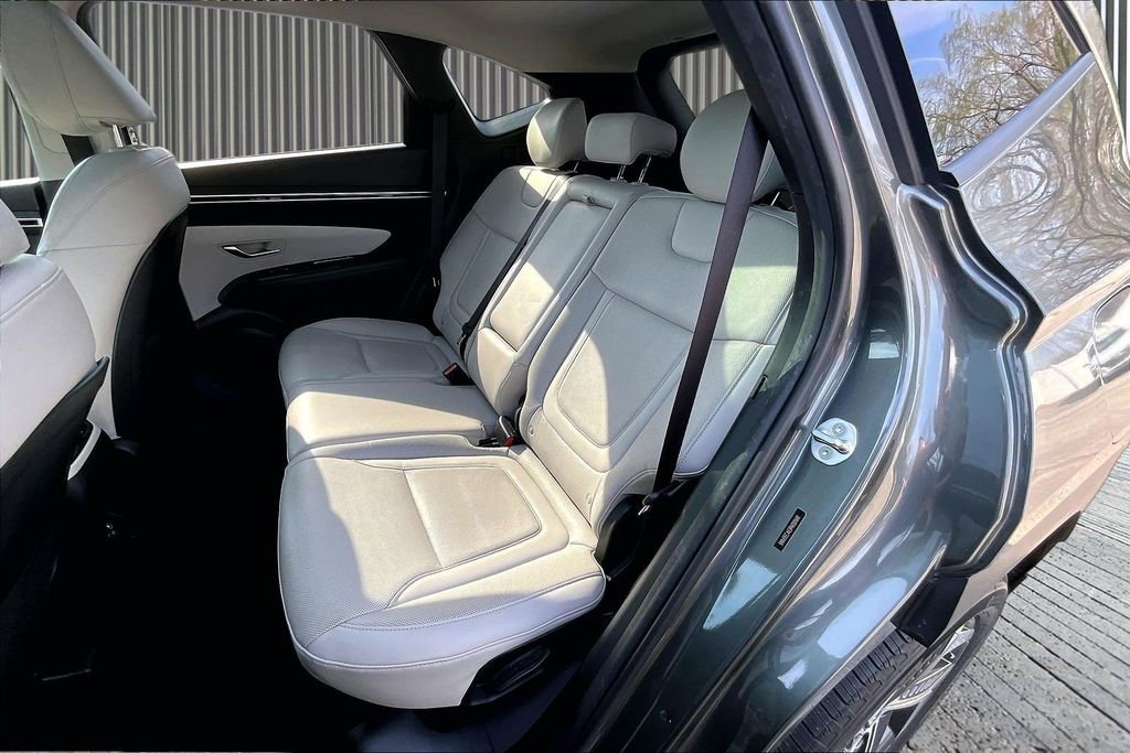 Used 2023 Hyundai Tucson Limited image 26