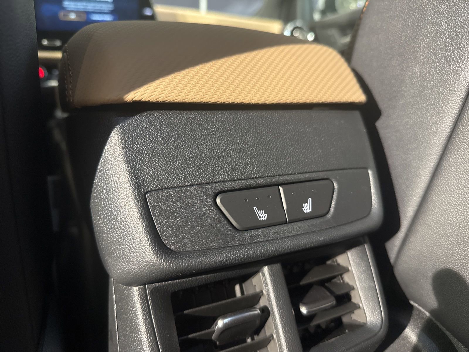 New 2026 Chevrolet Equinox ACTIV w/ Convenience Package III image 15