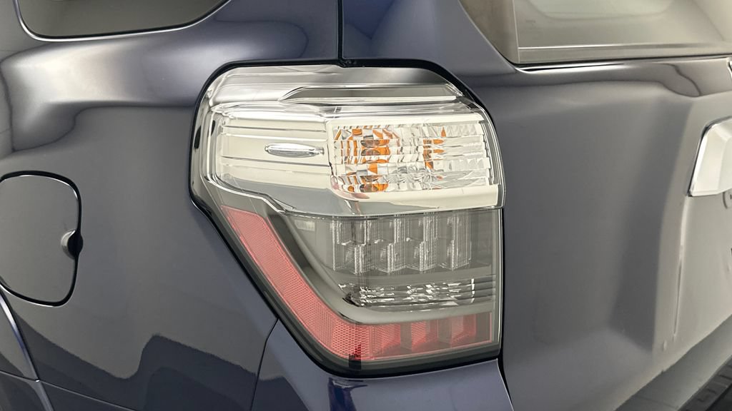 Certified 2022 Toyota 4Runner Limited AWD/4WD image 23
