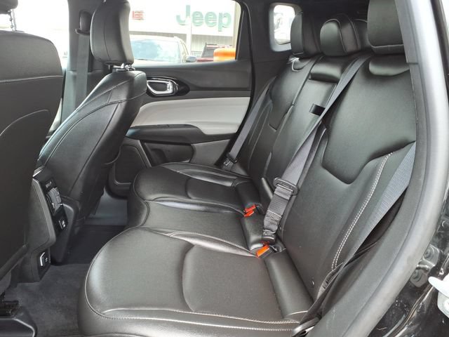 Used 2025 Jeep Compass Limited AWD/4WD image 12