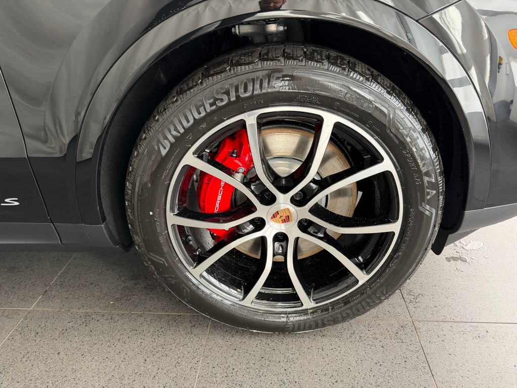New 2026 Porsche Cayenne S AWD/4WD image 13