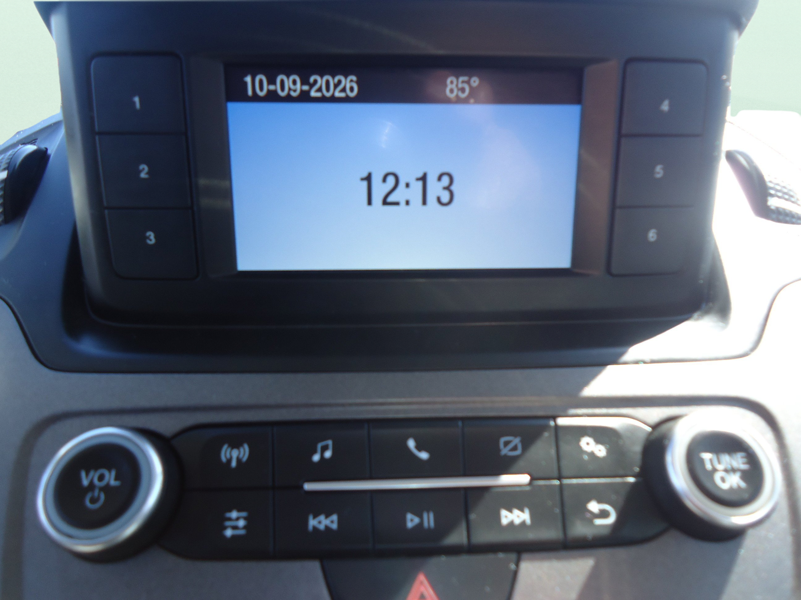 Used 2021 Ford Transit Connect XL FWD image 16