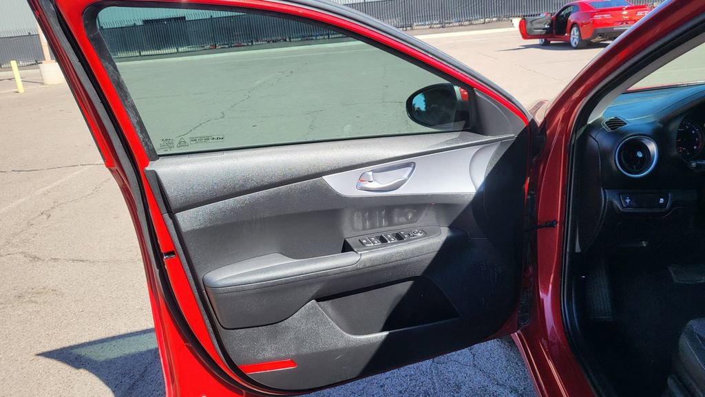 Used 2023 Kia Forte LXS image 22