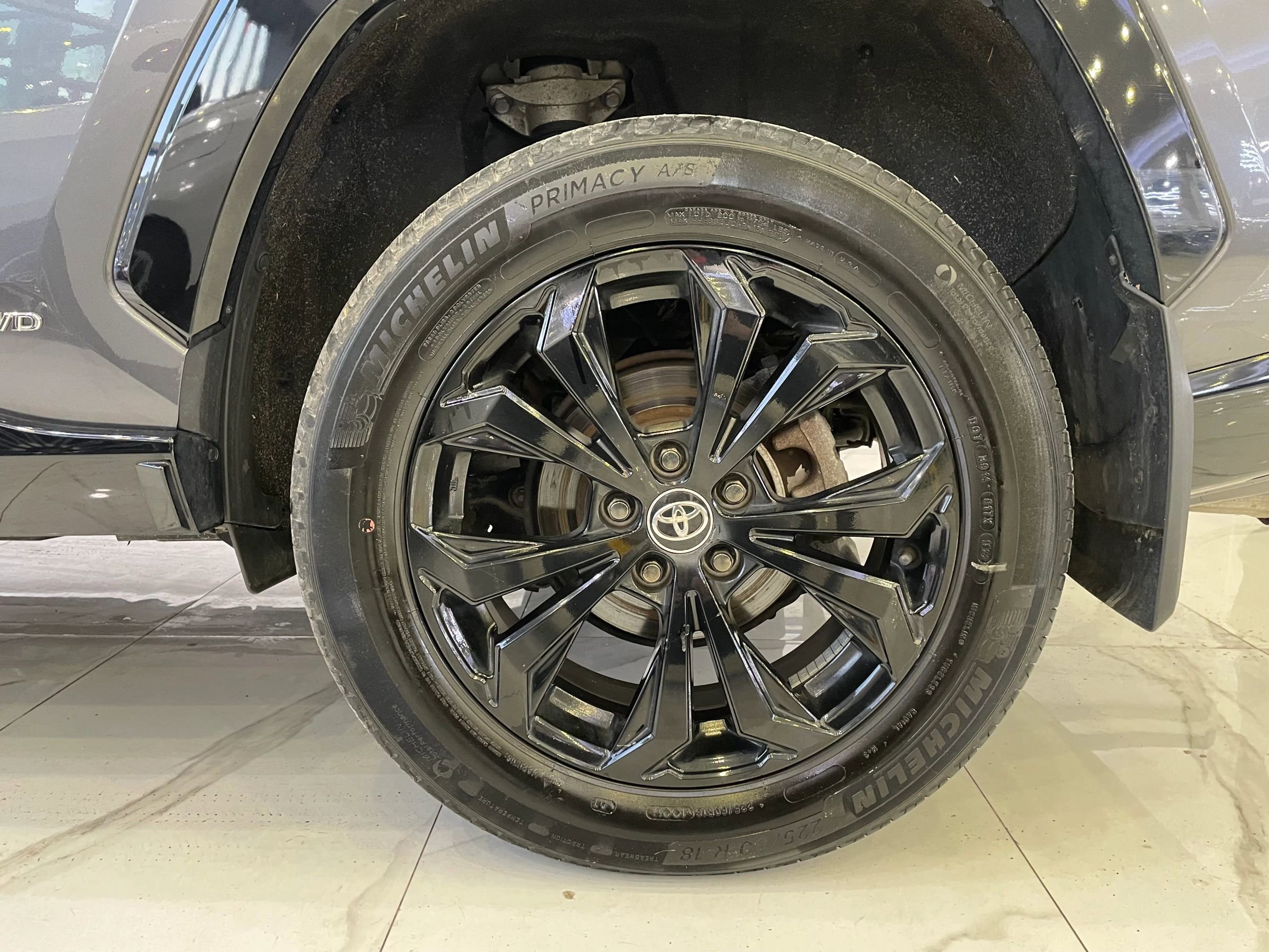 Used 2022 Toyota RAV4 SE w/ Convenience Package image 10