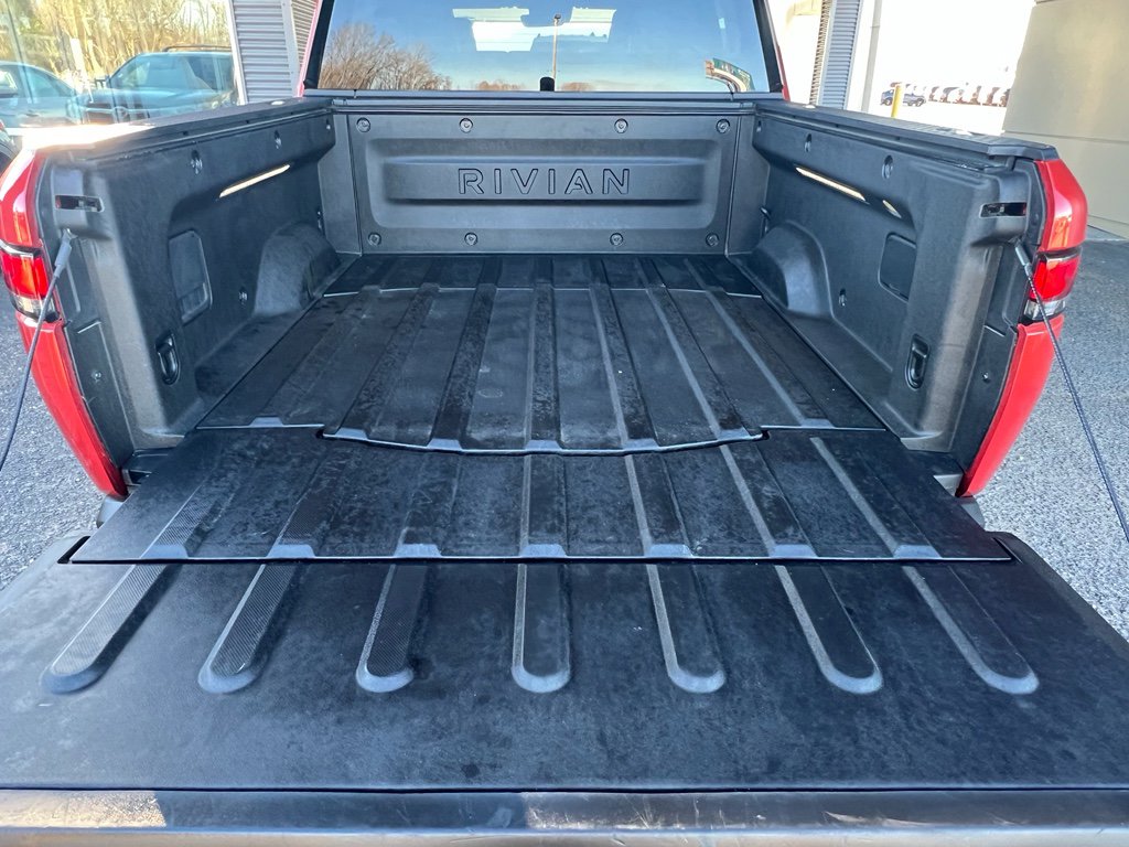 Used 2023 Rivian R1T Adventure image 30