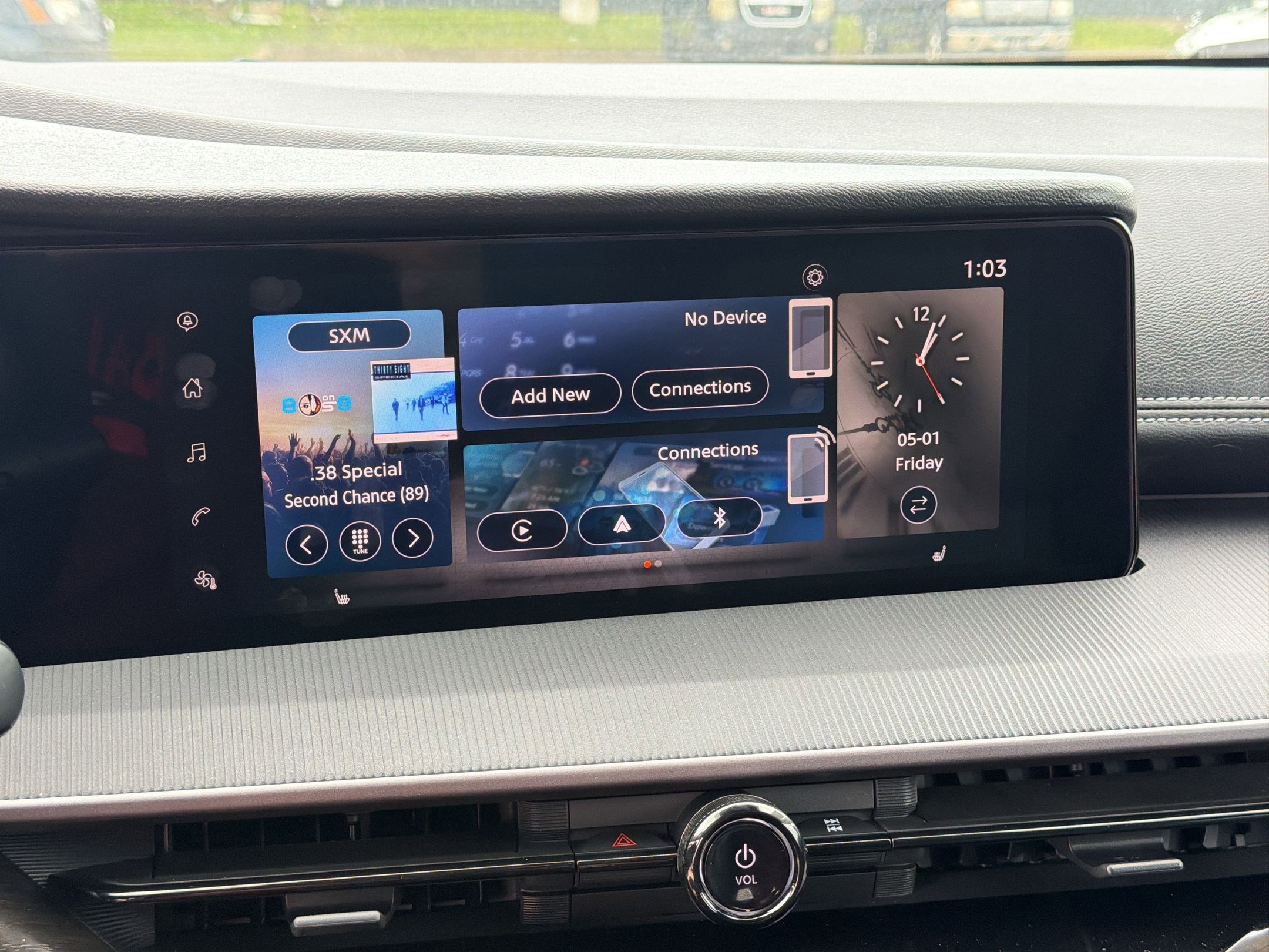 Used 2025 Nissan Murano SV FWD image 22
