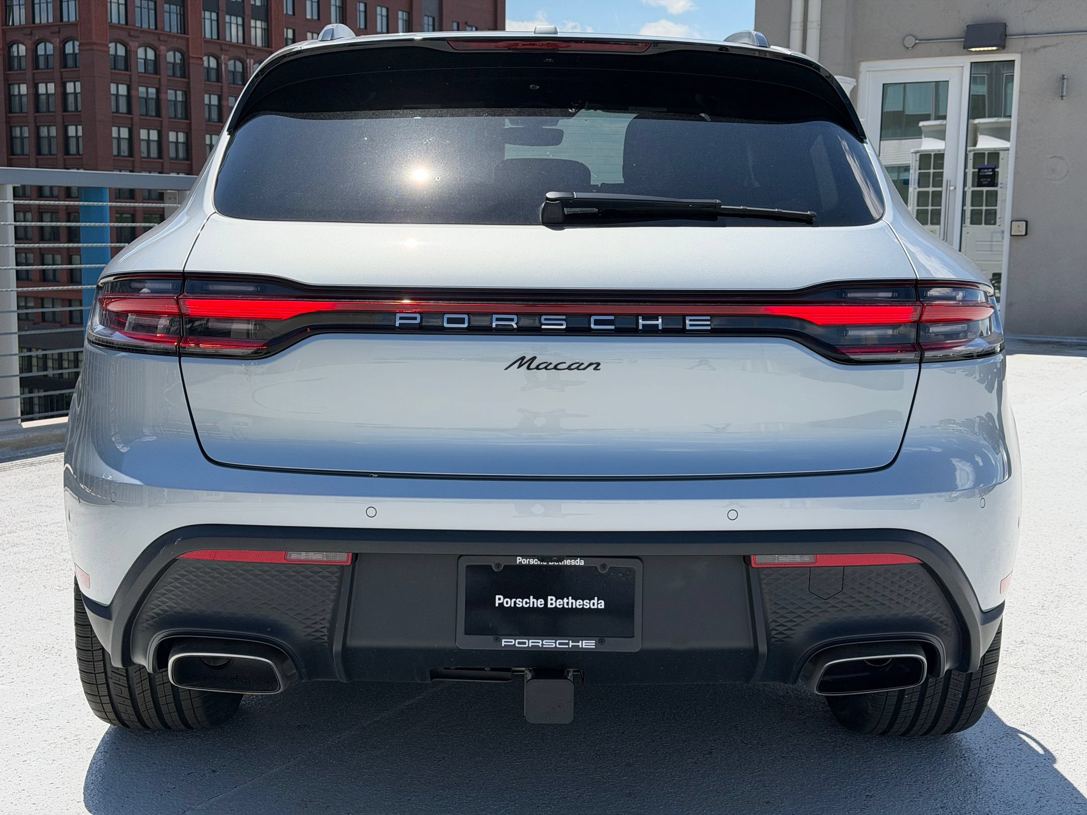 Used 2026 Porsche Macan AWD/4WD image 6