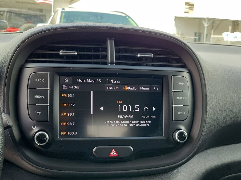 Used 2024 Kia Soul LX w/ Option Group 015 FWD image 25