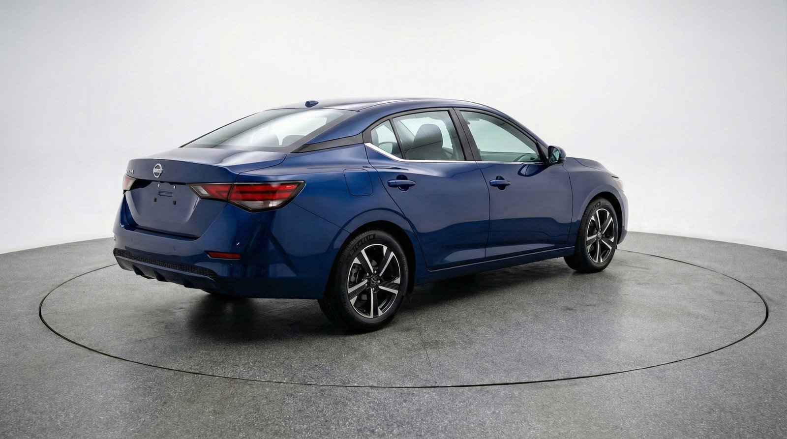 Used 2025 Nissan Sentra SV FWD image 9