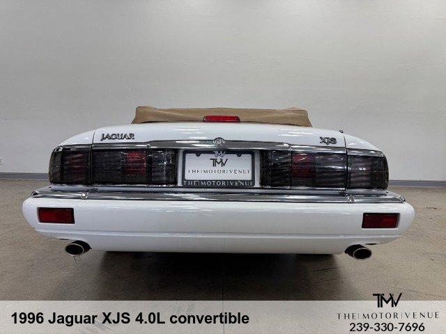 Used 1996 Jaguar XJS 4.0 Convertible image 12