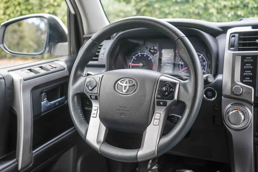 Used 2021 Toyota 4Runner SR5 Premium w/ Moonroof Package AWD/4WD image 15