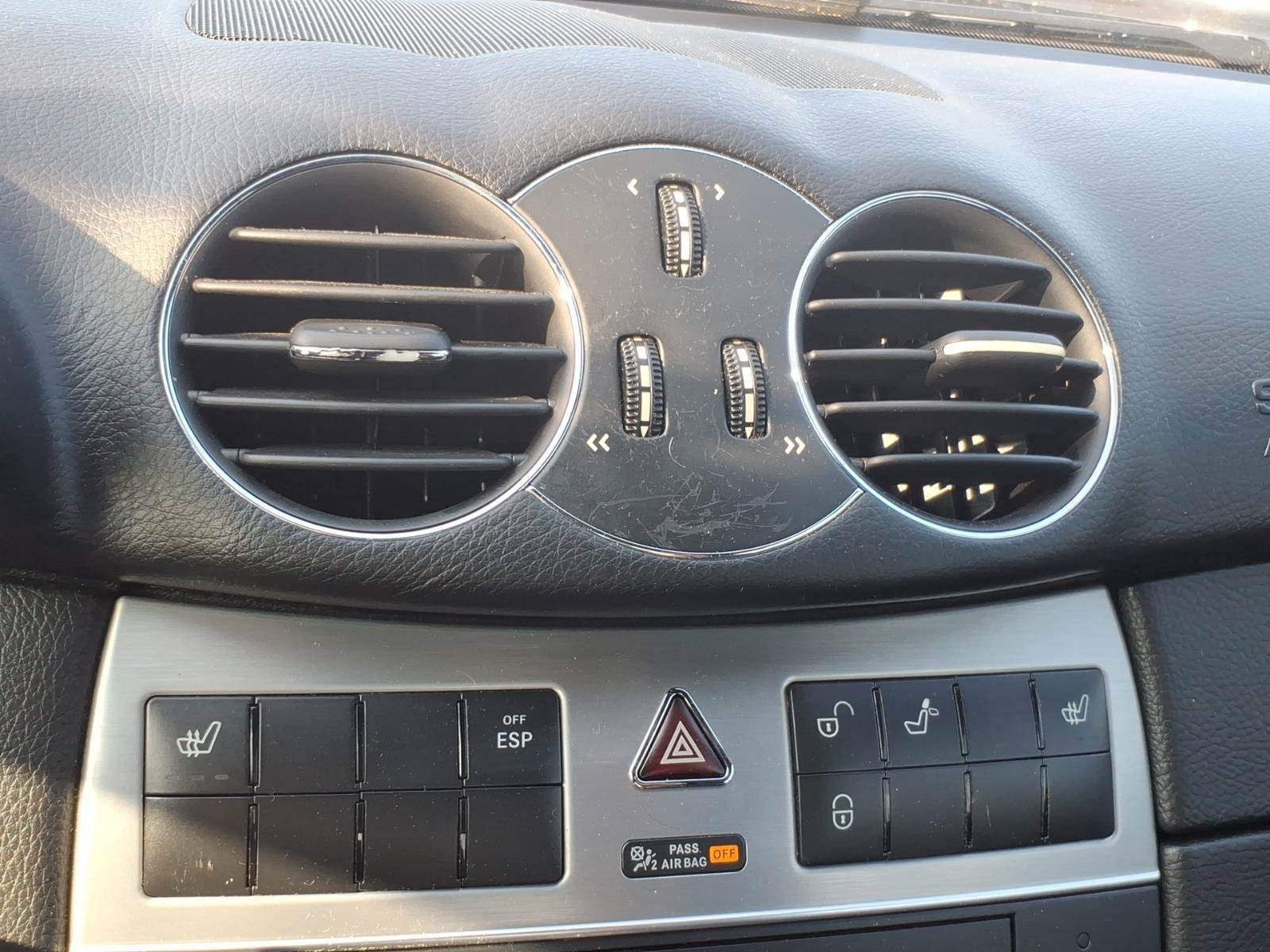 Used 2009 Mercedes-Benz CLK 350 Coupe image 18
