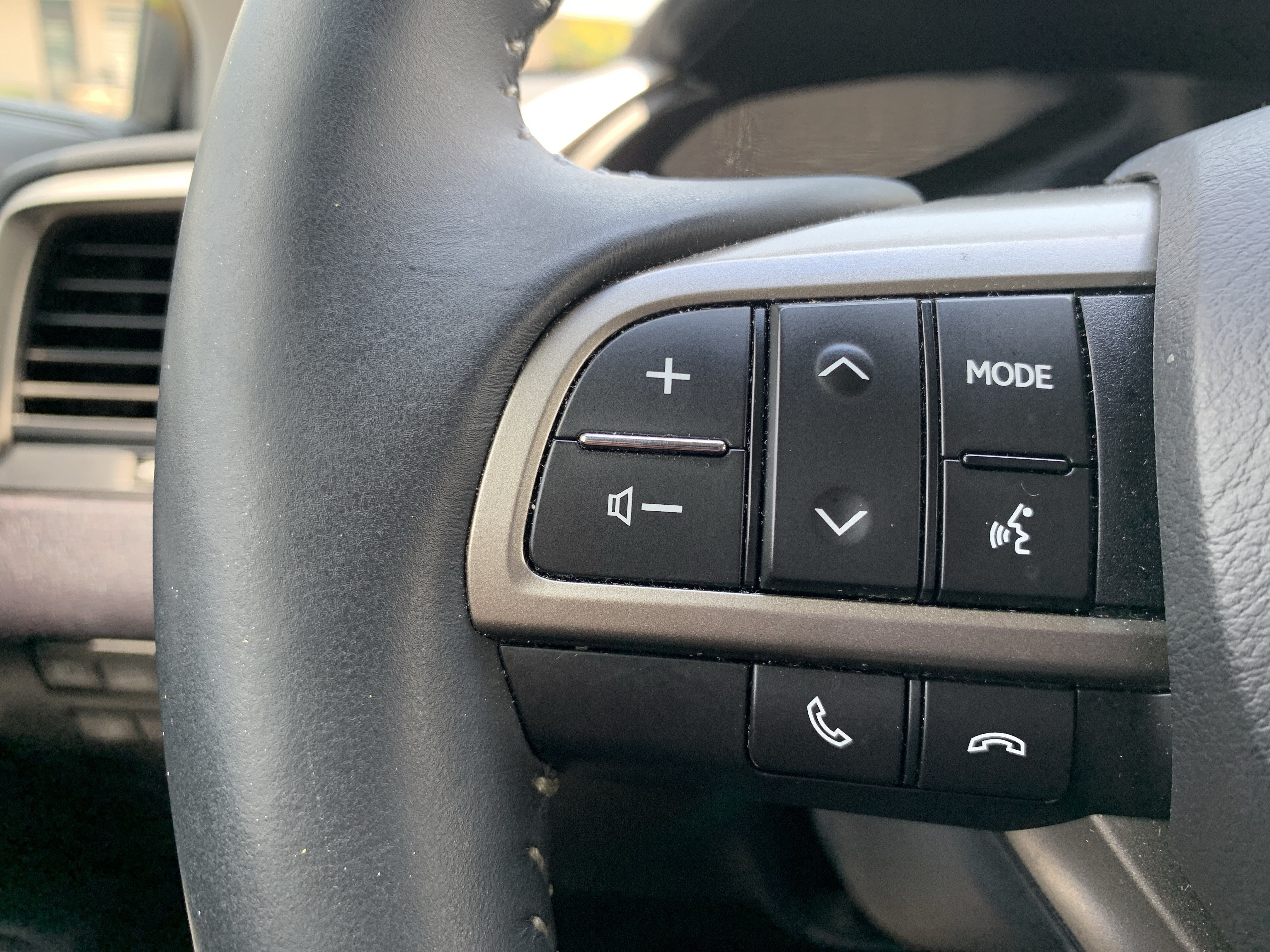 Used 2017 Lexus RX 350 FWD w/ Premium Package image 2