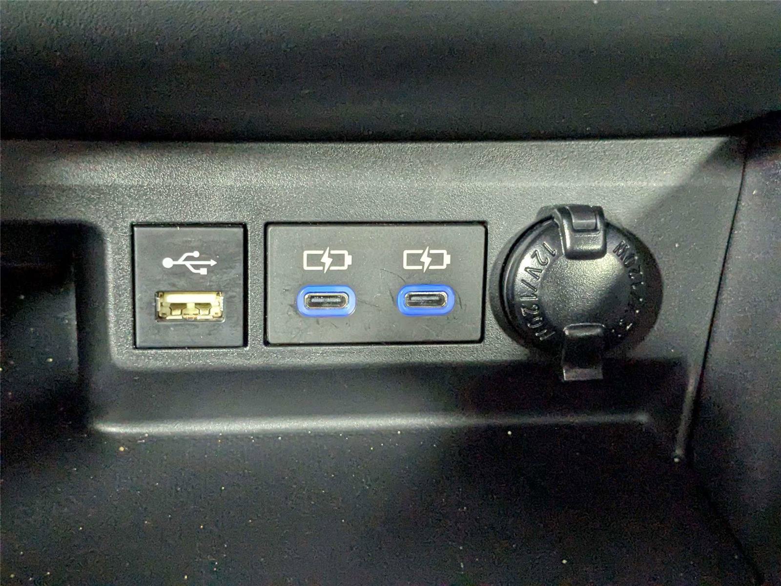 Used 2022 Toyota Highlander XLE image 25