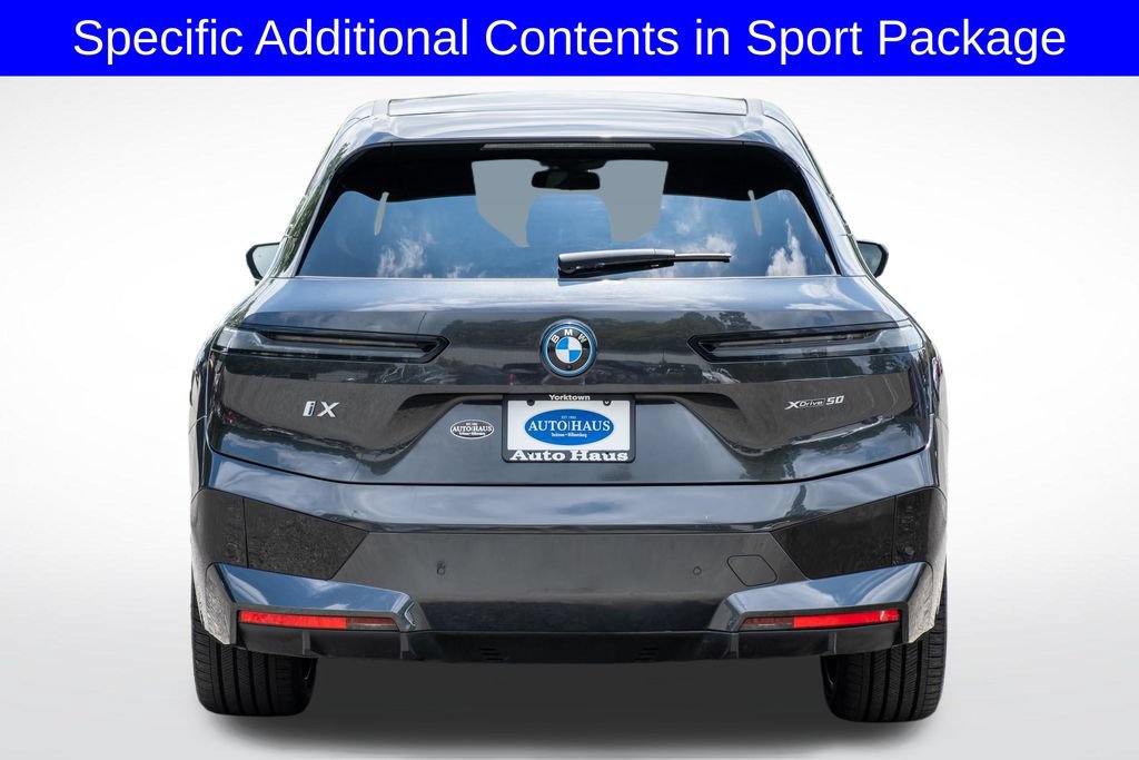 Used 2024 BMW iX xDrive50 w/ Sport Package AWD/4WD image 7