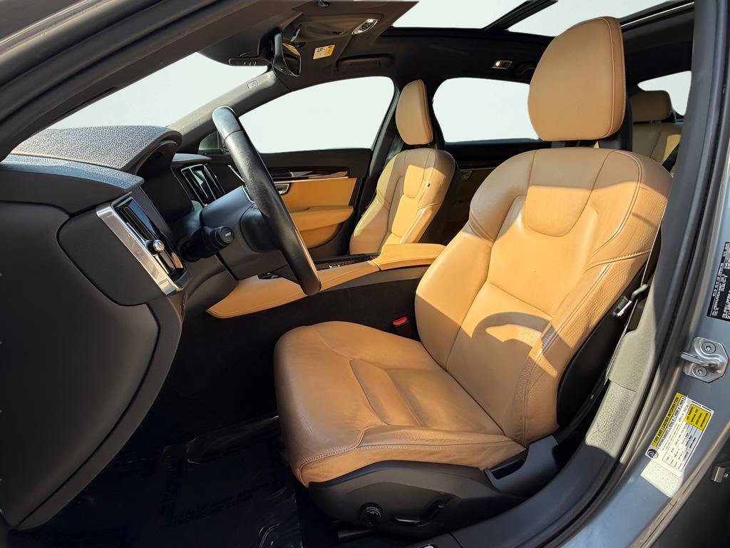 Used 2018 Volvo S90 T5 Momentum w/ Convenience Package FWD image 19