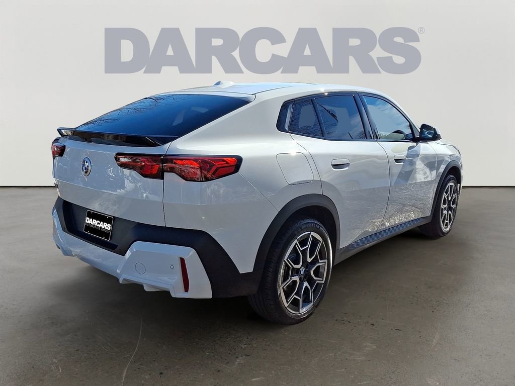 Used 2026 BMW X2 xDrive28i w/ Technology Package image 7