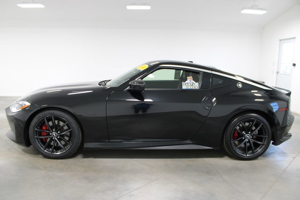 Used 2024 Nissan Z Performance w/ Floor Mat Package RWD image 6