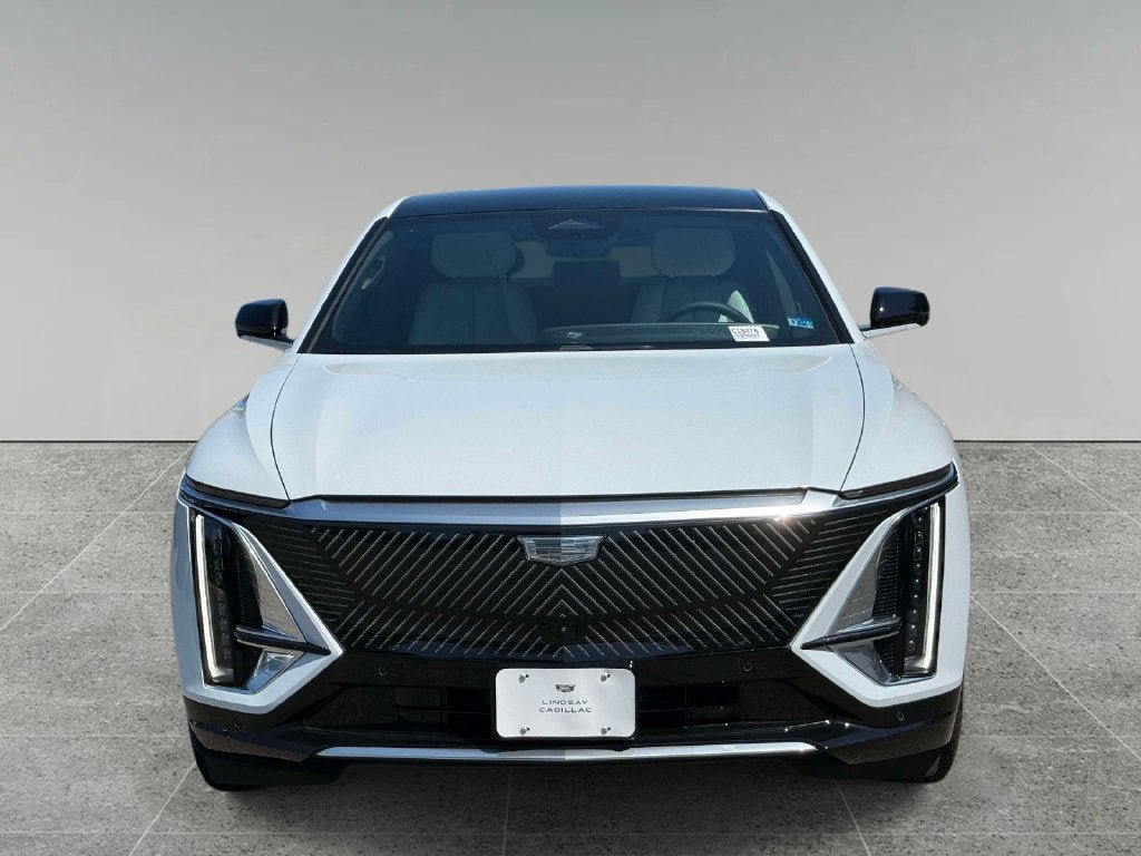 New 2026 Cadillac Lyriq Luxury RWD image 5