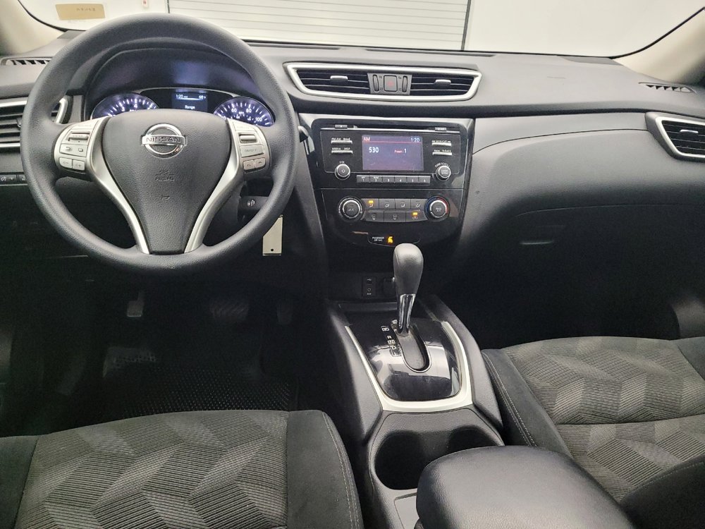Used 2015 Nissan Rogue S image 22
