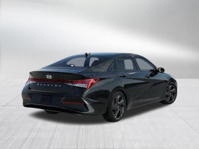 New 2026 Hyundai Elantra Sport FWD image 4