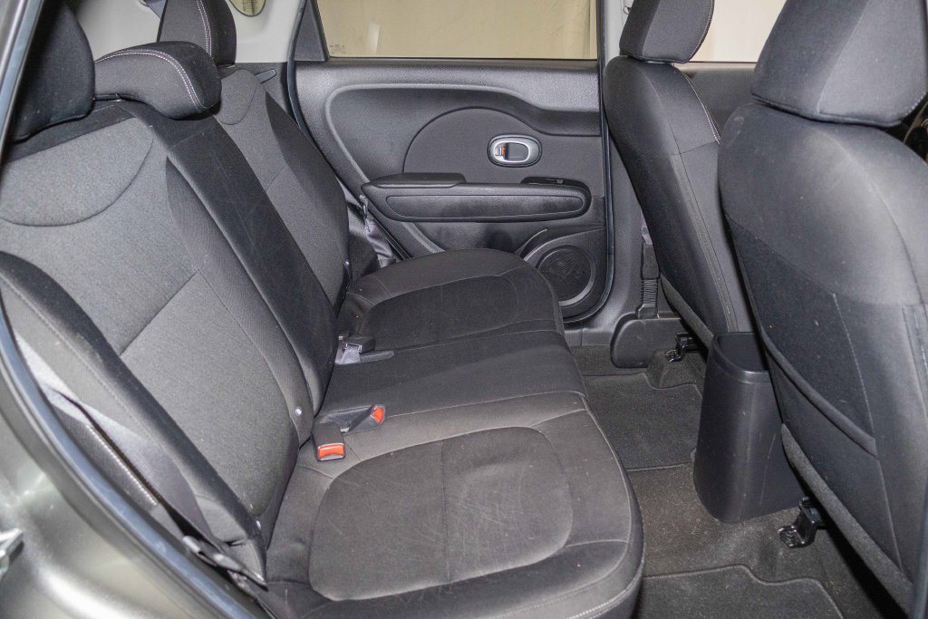 Used 2014 Kia Soul FWD image 15