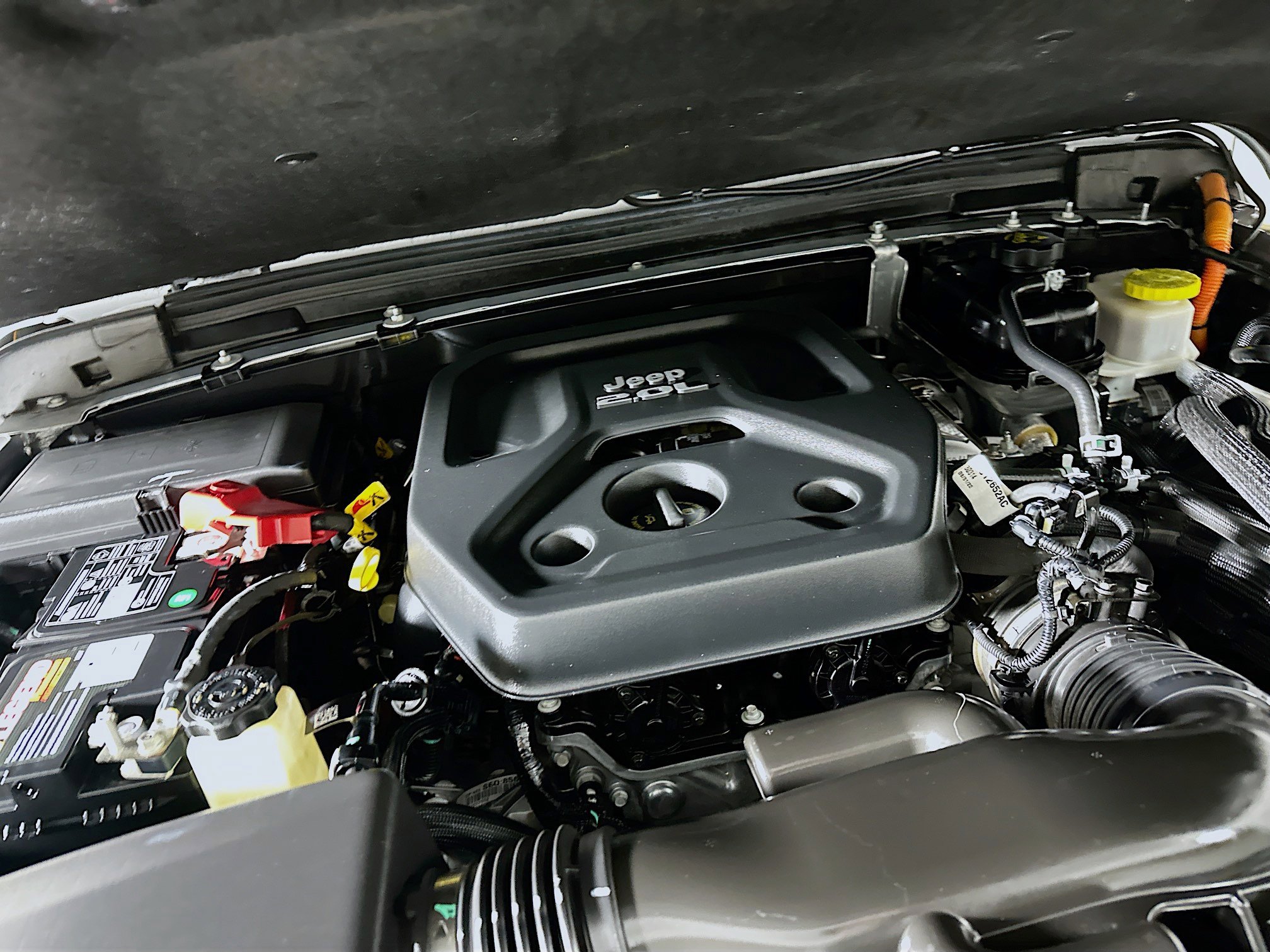 Used 2023 Jeep Wrangler Sahara image 32