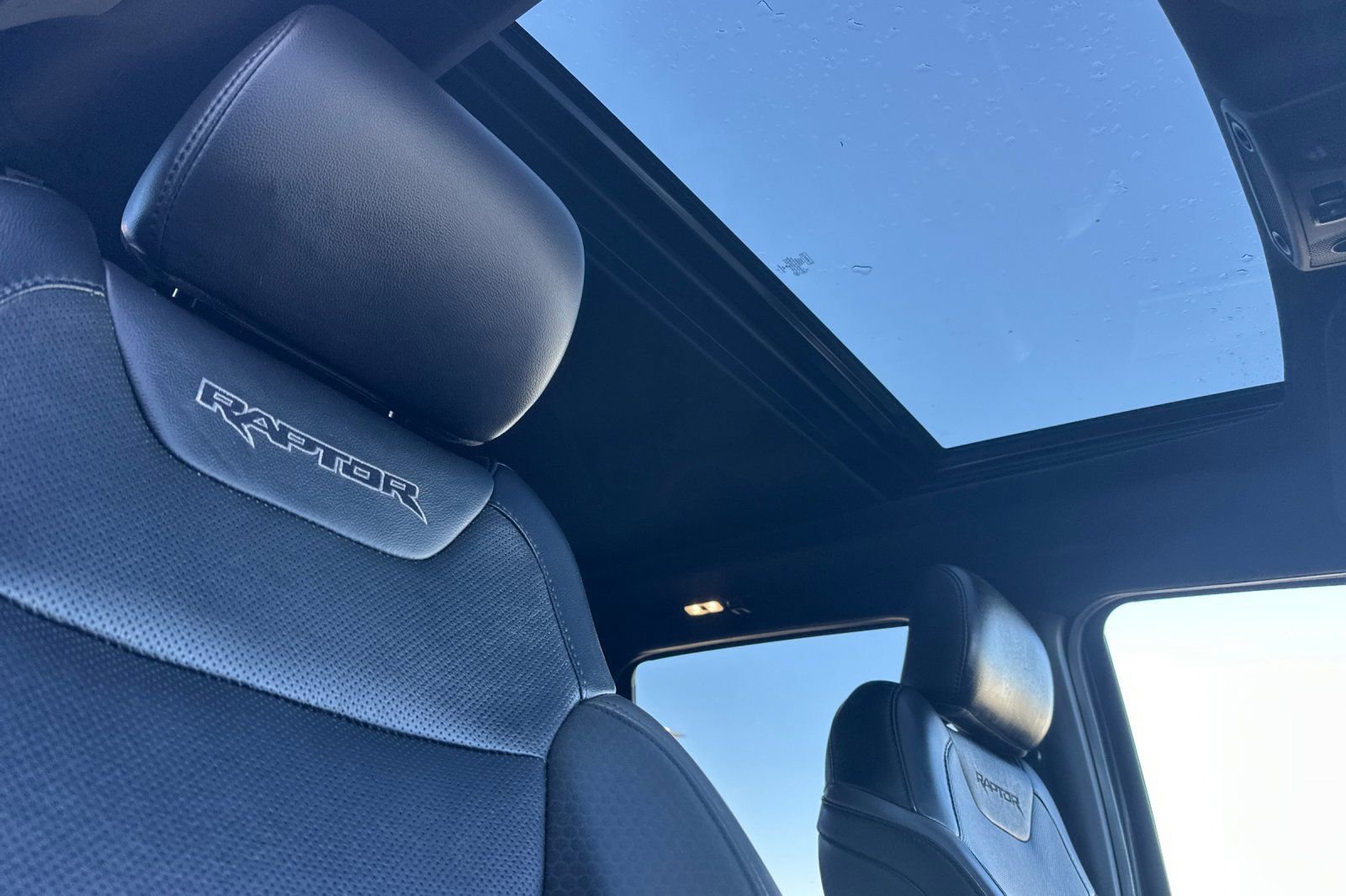 Used 2019 Ford F150 Raptor w/ Equipment Group 802A Luxury image 19