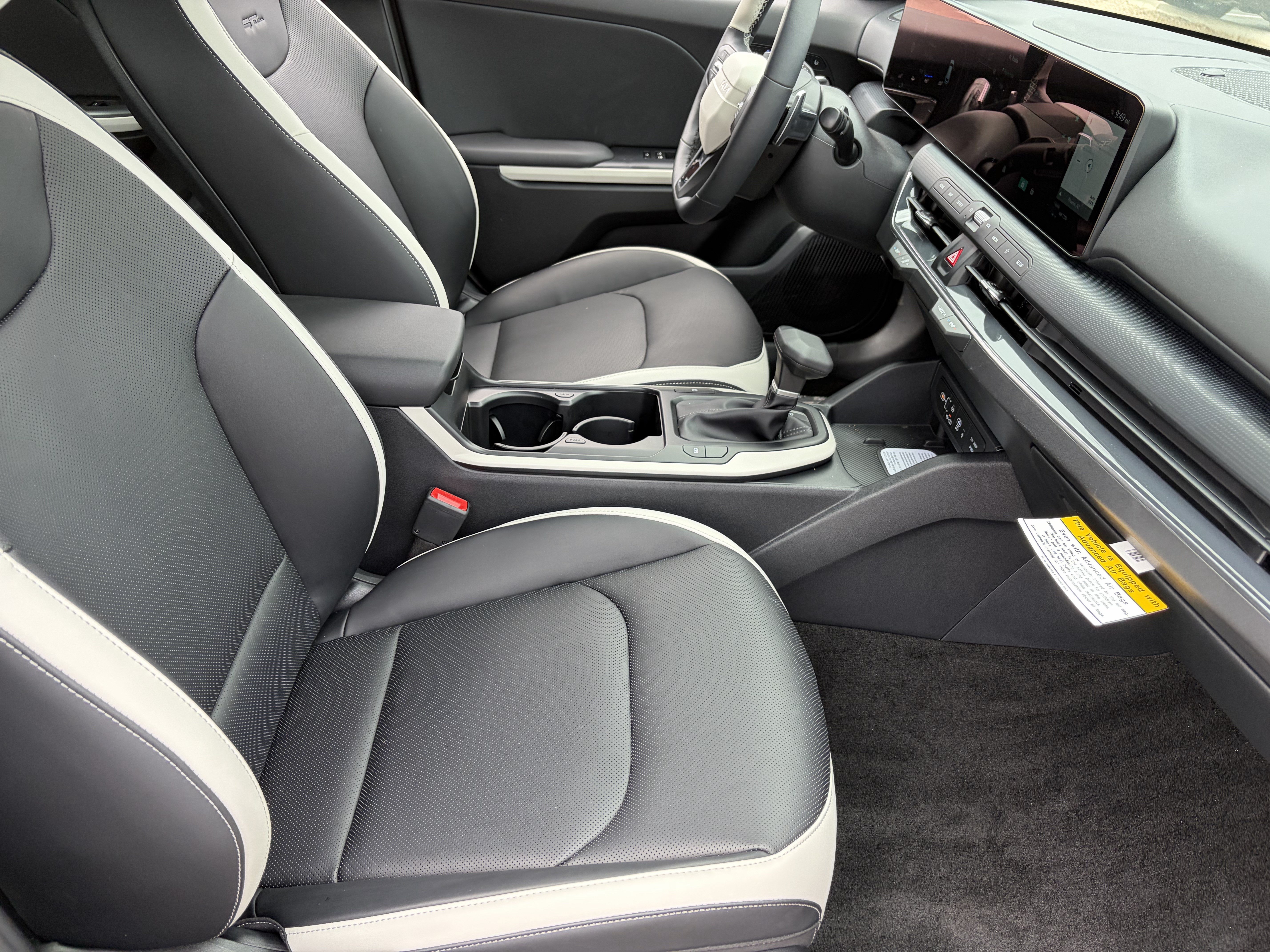 New 2026 Kia K4 GT-Line Turbo w/ GT-Line Premium Package FWD image 9