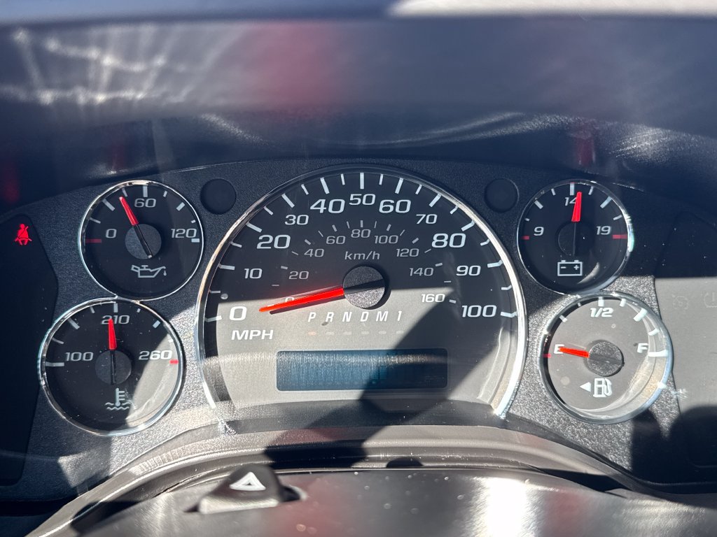 Used 2025 Chevrolet Express 3500 LT w/ LT Preferred Equipment Group RWD image 15