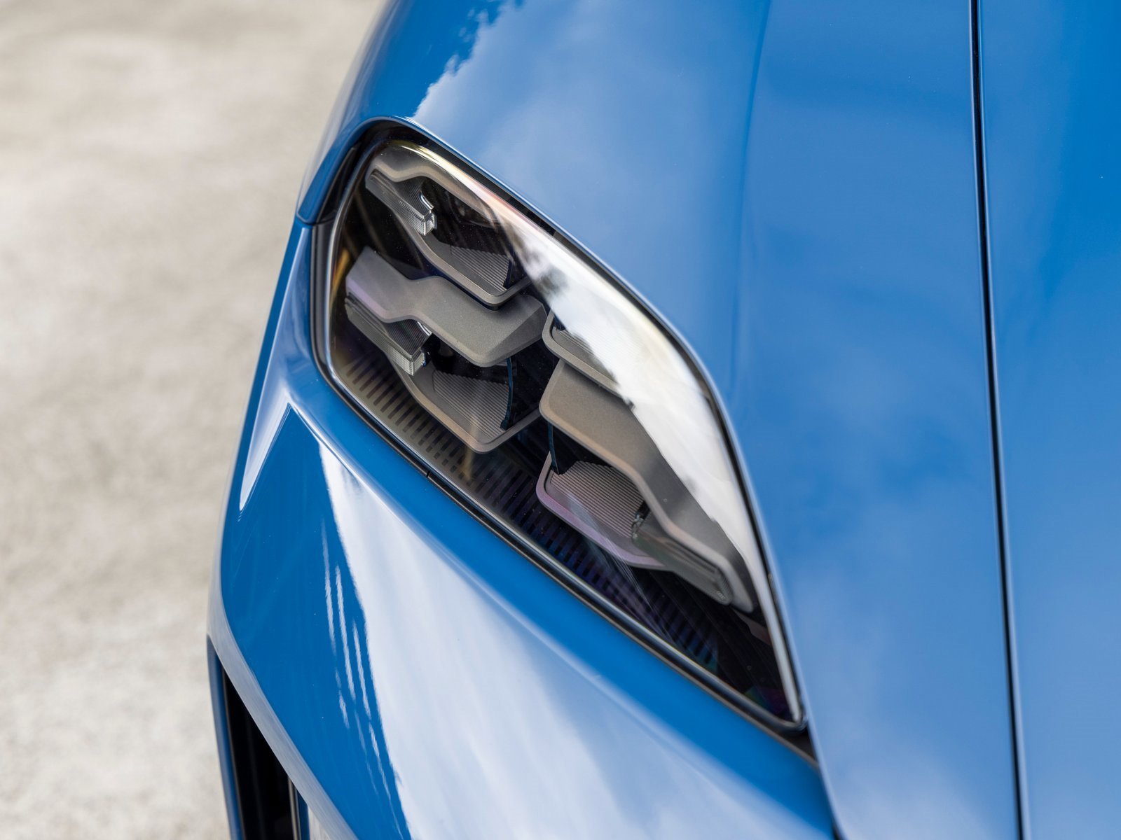 New 2025 Porsche Taycan 4S image 14