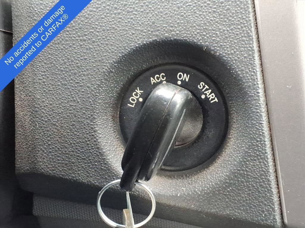 Used 2008 Chrysler Sebring Touring w/ Special Touring Group image 29