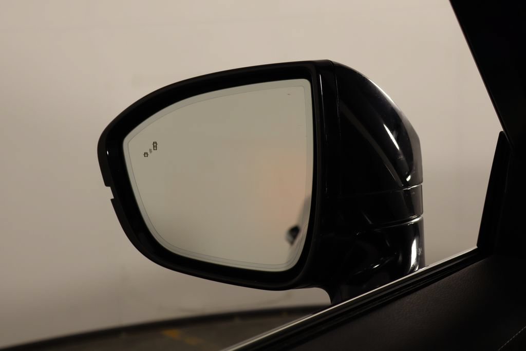 Used 2023 INFINITI QX60 Sensory w/ Cargo Package FWD image 46