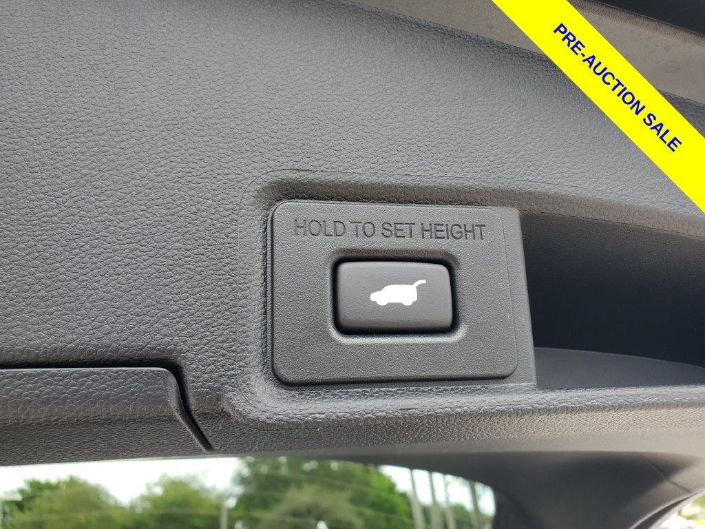 Certified 2025 Acura RDX w/ Technology Package AWD/4WD image 9