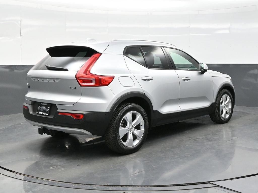 Used 2019 Volvo XC40 T5 Momentum AWD/4WD image 7