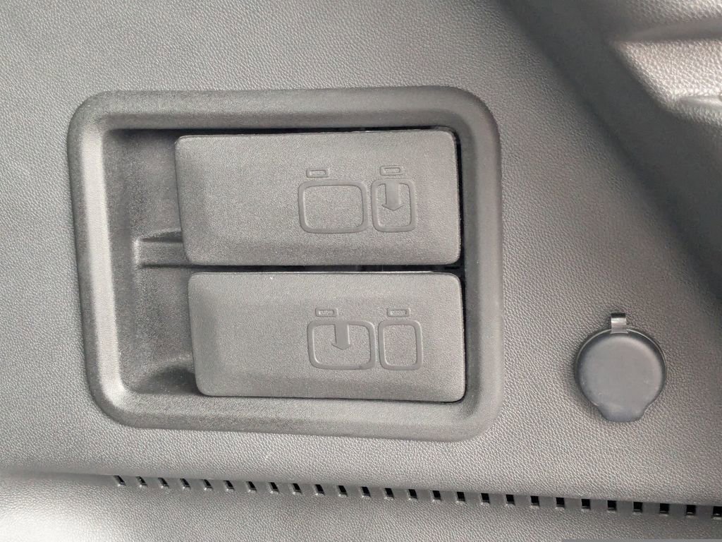 Certified 2023 GMC Terrain SLT image 14