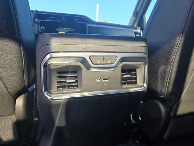 New 2026 GMC Sierra 3500 Denali w/ Denali Reserve Package image 15