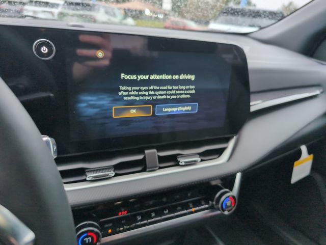 New 2026 Chevrolet Equinox LT w/ Convenience Package II image 20