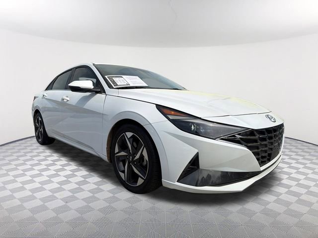 Used 2021 Hyundai Elantra Limited image 3