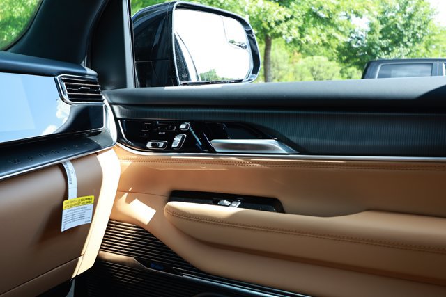 New 2026 Jeep Grand Wagoneer L Summit AWD/4WD image 30