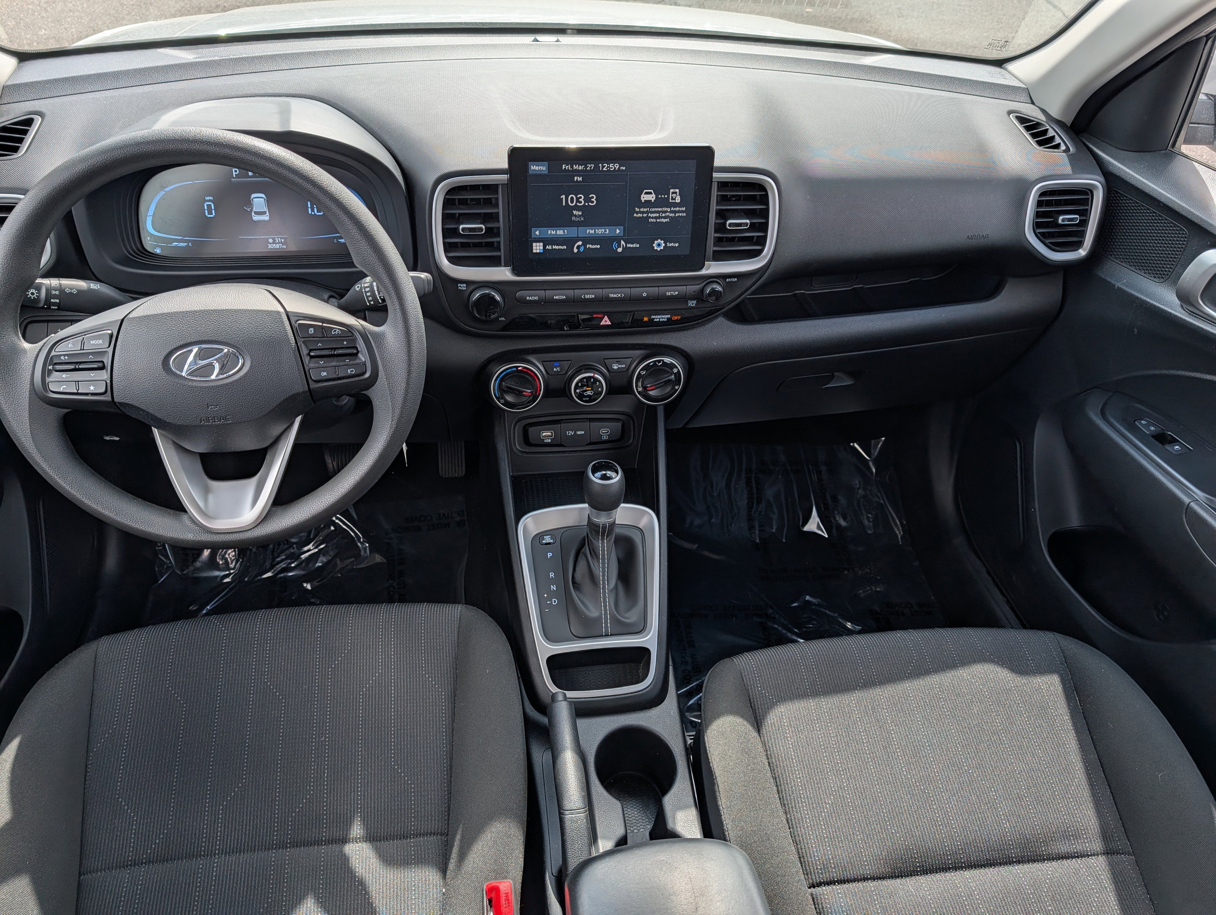 Certified 2023 Hyundai Venue SE FWD image 13