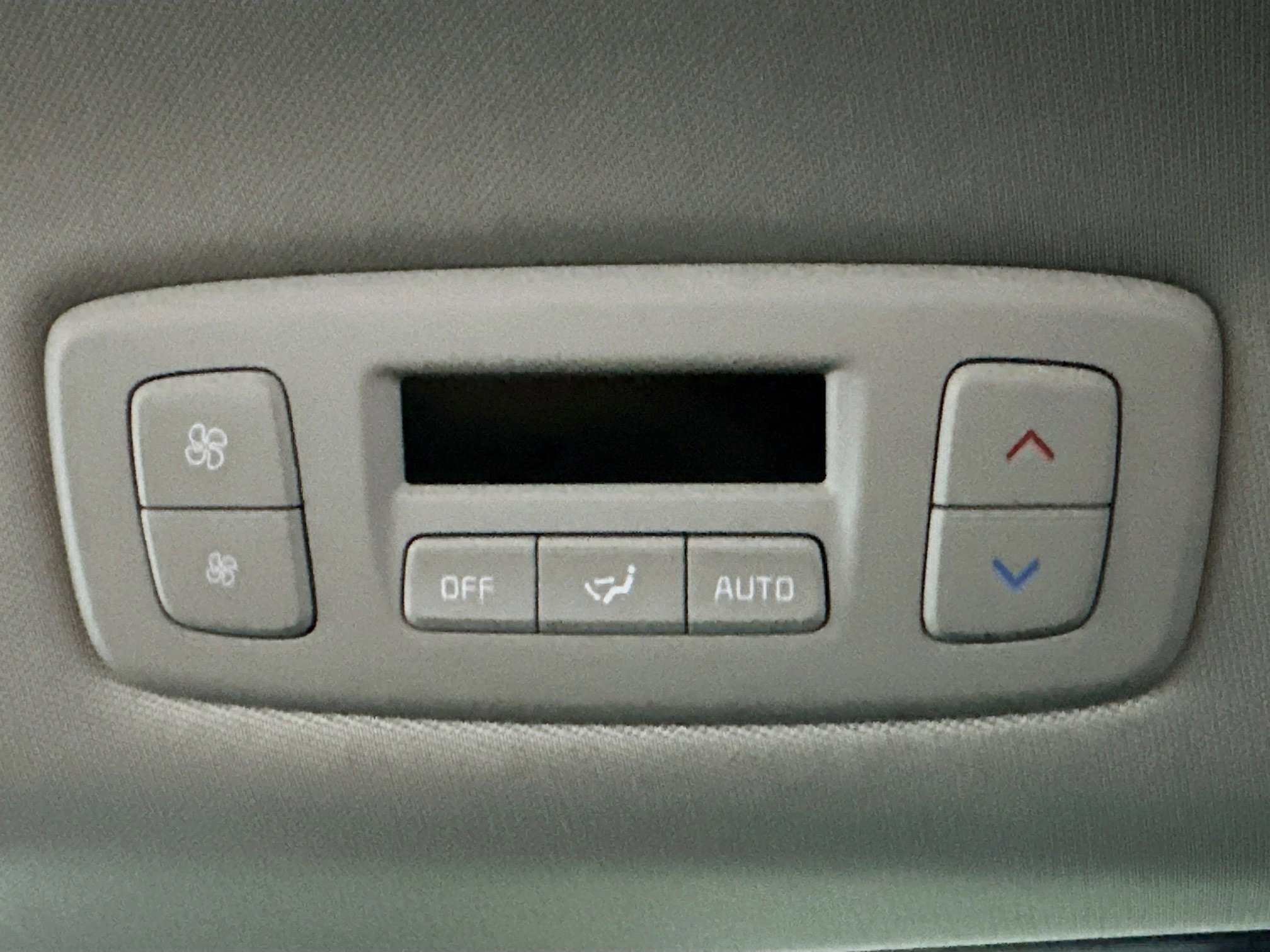 Used 2025 Kia Carnival SX Prestige image 27