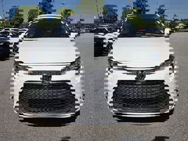 Used 2020 Toyota Corolla LE w/ LE Convenience Package image 10